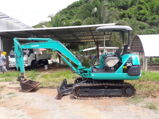 ขายรถแบ็คโฮ Komatsu_pc30-7 ขายรถแบ็คโฮ Komatsu_pc30-7