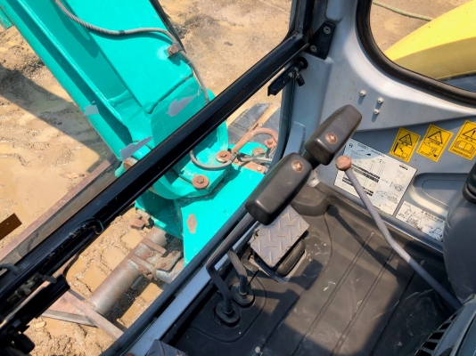 ขายรถขุด PC45MR-1 ตู้เก๋ง จากญี่ปุ่นโดยตรง โทร 081-8581834 แบงค์