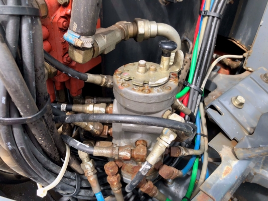 ขายรถแบคโฮ โกเบ Kobelco SK40SR-3 ไซต์ 4 ตัน ตู้เก๋ง รุ่นใหม่ระบบไว นำเข้าเองโดยขุมทรัพย์แทรคเตอร์ โทร 081-8581834