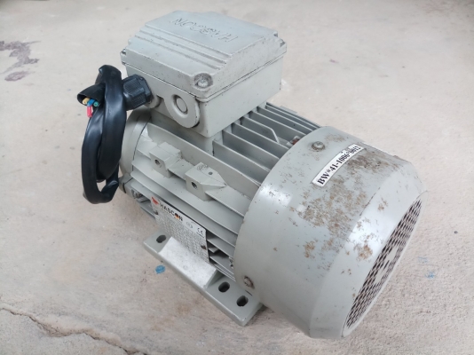 มอเตอร์ ยี่ห้อ HASCON ขนาด 2 แรง สามเฟส 380v ความเร็วรอบ 1400 rpm สภาพสวย ใช้งานได้ปกติ