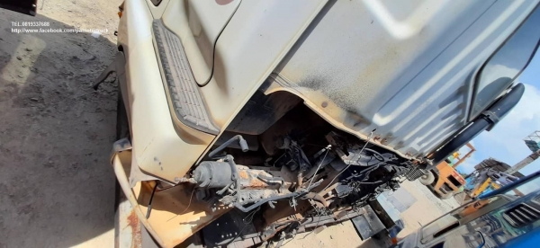 SALE*หัวเก๋งรถบรรทุกไซค์ 10ล้อ -10 ล้อหัวลาก / CABIN ISUZU GIGA(กิก้า /ไจก้า) (มีแค๊ป/ 3 ใบปัด)