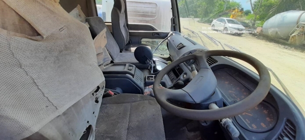 SALE*หัวเก๋งรถบรรทุกไซค์ 10ล้อ -10 ล้อหัวลาก / CABIN ISUZU GIGA(กิก้า /ไจก้า) (มีแค๊ป/ 3 ใบปัด)