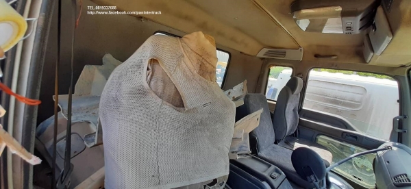 SALE*หัวเก๋งรถบรรทุกไซค์ 10ล้อ -10 ล้อหัวลาก / CABIN ISUZU GIGA(กิก้า /ไจก้า) (มีแค๊ป/ 3 ใบปัด) SALE*หัวเก๋งรถบรรทุกไซค์ 10ล้อ -10 ล้อหัวลาก / CABIN ISUZU GIGA(กิก้า /ไจก้า) (มีแค๊ป/ 3 ใบปัด)