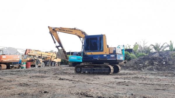 ขาย!! &gt;&gt;&gt; Komatsu PC60รุ่น5 รถดีพร้อมใช้งาน แอร์เย็น ช่วงล่างดี &lt;&lt;&lt; เบอร์ติดต่อ 098-7155789 086-4631102