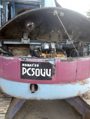 ขายรถขุด KOMATSU PC50UU-2 หัวตู้, เครื่องยนต์ KOMATSU-4D84 , ขนาด 4 สูบ คอนโทรลน้ำมัน, ปั๊มเฟือง,แทรคเหล็ก ,รถเดิมๆใช้งานบริษัท **มีกระจกหน้าและประตู