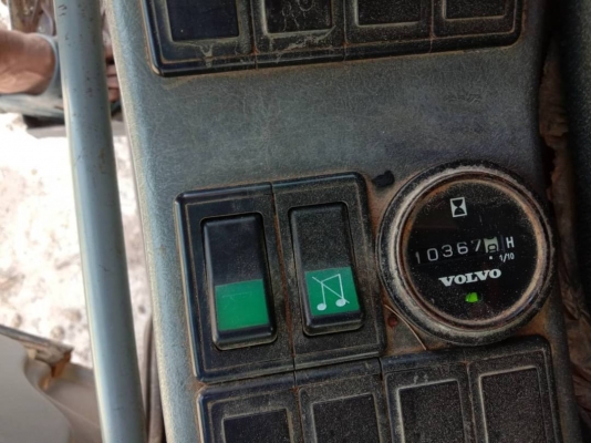 ขาย 895,000 บาท VOLVO EC210B Prime ปี 2012