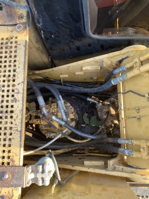 ขาย 795,000 CAT 320-2DL เล่มทะเบียน ไฟฟ้าครบ เครื่องดี ปั้มแรง เอวแน่น ช่วงล่างสวย แอร์หนาว รถสวยพร้อมใช้เอกสารพร้อมโอน  รถอยู่  ปทุมธานี สามโคก 090-772-3710 090-772-3708