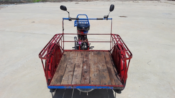 สามล้อแดง (ซาเล้ง) สามล้อแดง (ซาเล้ง)