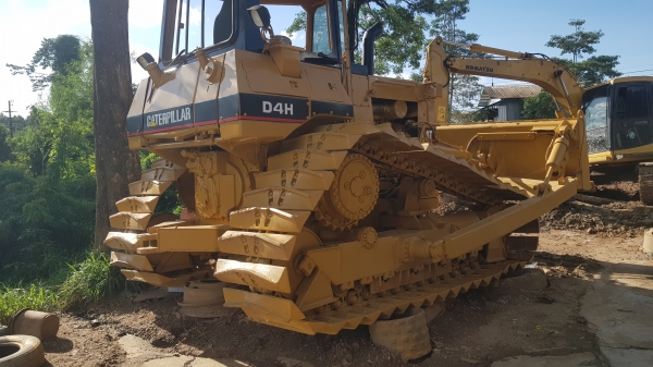 ขายแทรคเตอร์Cat D4H LGP