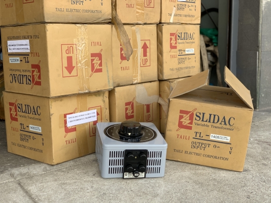 ขายหม้อแปลงไฟฟ้าแบบปรับโวลท์ TAILI Slide Regulator ไฟเข้า 380V ไฟออกได้ตั้งแต่ 0-380V รับแรงดัน 5A ใ ขายหม้อแปลงไฟฟ้าแบบปรับโวลท์ TAILI Slide Regulator ไฟเข้า 380V ไฟออกได้ตั้งแต่ 0-380V รับแรงดัน 5A ใ