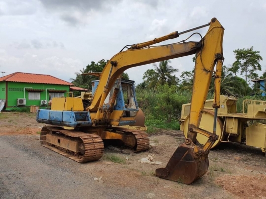 ขาย 245,000 บาท KOMATSU PC100-3
