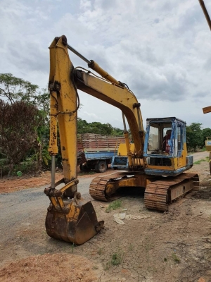 ขาย 245,000 บาท KOMATSU PC100-3