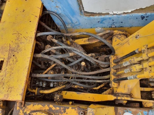ขาย 245,000 บาท KOMATSU PC100-3