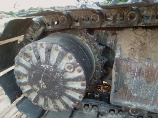 ขาย 385,000 บาท KOMATSU PC200 รุ่น 5