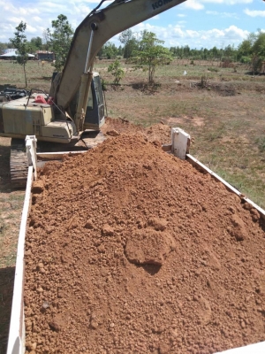 ขาย 495,000 บาท KOMATSU PC200 รุ่น 6
