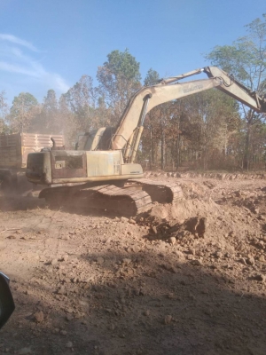 ขาย 495,000 บาท KOMATSU PC200 รุ่น 6