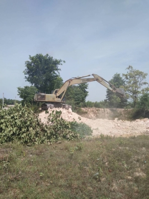 ขาย 495,000 บาท KOMATSU PC200 รุ่น 6