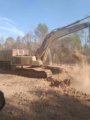 ขาย 495,000 บาท KOMATSU PC200 รุ่น 6