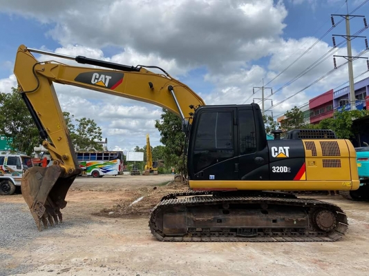 ⭐⭐⭐Cat320 D2 ใช้งาน 9800ช.ม สภาพเดิมๆ สีเดิมทั้งคัน พร้อมลงงาน เอกสารเล่มทะเบียน