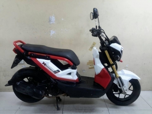 Honda Zoomer X LED ตัวท็อป Combibrake ปี2017 สภาพนางฟ้า เอกสารพร้อมโอน