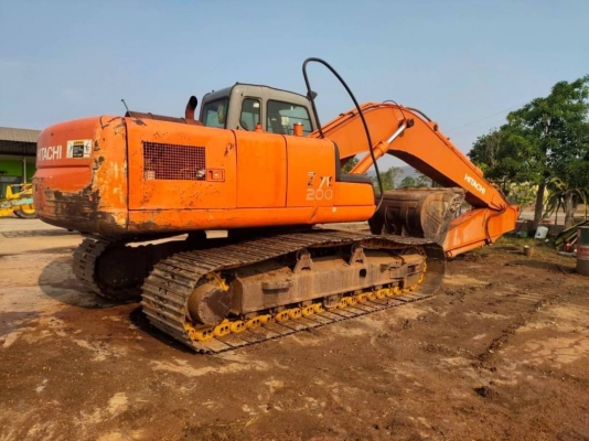 ขาย 980,000 รถแบคโฮ Hitachi ZX200-1