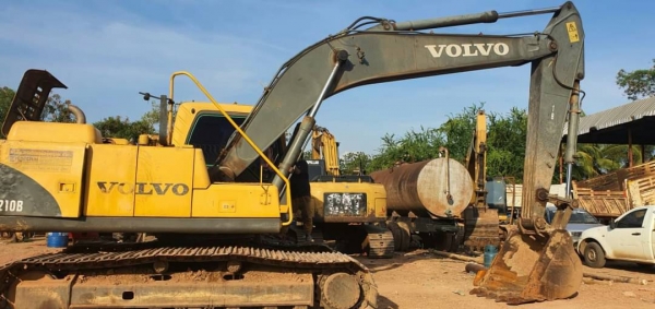 ขาย 750,000 บาท VOLVO EC210B Prime