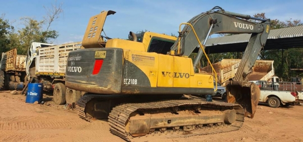ขาย 750,000 บาท VOLVO EC210B Prime
