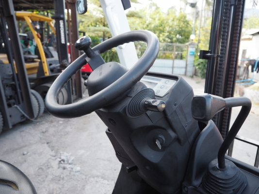 ขายรถโฟล์คลิฟท์มือสอง NISSAN P1F1A15WU นำเข้าจากญี่ปุ่น ยก 1.5 ตัน เสา 3 เมตร