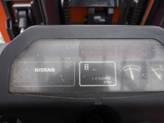 ขายรถโฟล์คลิฟท์งาเท ฟรี! บุ้งกี๋ใหม่ NISSAN YJ02 ยก 2.5 ตัน เสา 4 เมตร นำเข้าจากญี่ปุ่น