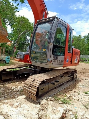 ขายHITACHI ZX120-1 เก่านอกแท้  เดิมๆๆ  มีลายแย๊ก  เครื่องปั๊มแห้ง..ใช้งานมา 6 พันกว่าๆๆ ชั่วโมง  โทร 089-3818694 จ๊อย