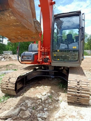 ขายHITACHI ZX120-1 เก่านอกแท้  เดิมๆๆ  มีลายแย๊ก  เครื่องปั๊มแห้ง..ใช้งานมา 6 พันกว่าๆๆ ชั่วโมง  โทร 089-3818694 จ๊อย