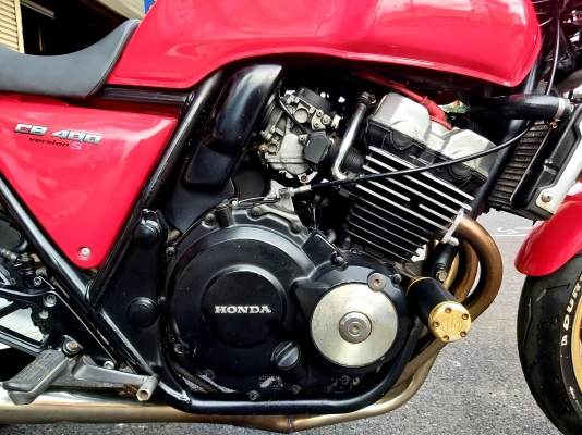 ขาย HONDA CB400 ปี98 เวอร์ชั่นS ไมล์แดง เดิมๆ สีสวย มีท่อแต่ง โช๊คหลังแต่ง แฮนด์บาร์ กันล้ม เครื่องด