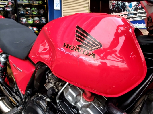 ขาย HONDA CB400 ปี98 เวอร์ชั่นS ไมล์แดง เดิมๆ สีสวย มีท่อแต่ง โช๊คหลังแต่ง แฮนด์บาร์ กันล้ม เครื่องด ขาย HONDA CB400 ปี98 เวอร์ชั่นS ไมล์แดง เดิมๆ สีสวย มีท่อแต่ง โช๊คหลังแต่ง แฮนด์บาร์ กันล้ม เครื่องด