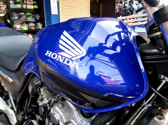 ขาย HONDA CB400 VTEC3 ปี2006 เดิมๆ มีท่อแต่งTSR หม้อน้ำแต่งมิเนียม จานดิสหน้าแต่ง แฮนด์บาร์ ประกับคันเร่งแต่ง เครื่องดี ระบบไฟติดครบ อินวอยส์ สรรพสามิตร ราคา 69500 บาท ส่งได้ทั่วไทย สนใจติดต่อ ☎️081-0578282 FACEBOOK ชาญณรงค์ ป๊อป ชัยอมฤต ไอดีไลน์ POPBIGBI