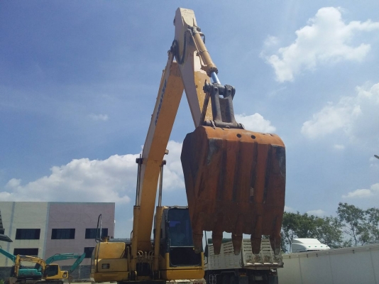 ⭐⭐⭐Komatsu 200-7ใช้งาน 2&times;&times;&times;&times;ช.ม ซีเรียล C7321ไฟฟ้าครบเครื่องดีช่วงล่างเต็ม เ