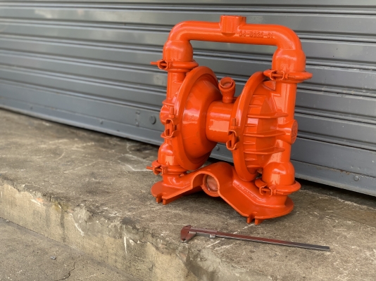 ขายปั๊มไดอะแฟรม Wilden Pump made in USA. ขนาด 1.5นิ้ว สภาพสวยแทบไม่เคยใช้งาน ดูดแรง พร้อมใช้งาน ราคา 9,500 บาท