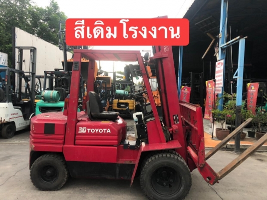 ขายรถตักยางพาราขายรถตักทะลายปาล์มขายรถตักงานร้านขายของเก่าเสาสูง4เมตรงาเทได้พร้อมบุ้งกี๋
