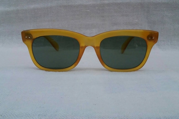 แว่นตากระดองเต่าแท้ โปร่งแสง สีน้ำผึ้ง ราชันย์แห่งแว่นตากระดองเต่าทั้งปวง ล้ำค่า - หายากที่สุด ! เจแปนิสแฮนด์เมดทศวรรษที่ 1960's ☆☆☆ เลนส์กระจกคริสตัล 'สีเขียวควันไฟ' ขนาดมาตรฐาน 143 mm Vintage GENUINE HONEY TORTOISE SHELL handmade in แว่นตากระดองเต่าแท้ โปร่งแสง สีน้ำผึ้ง ราชันย์แห่งแว่นตากระดองเต่าทั้งปวง ล้ำค่า - หายากที่สุด ! เจแปนิสแฮนด์เมดทศวรรษที่ 1960's ☆☆☆ เลนส์กระจกคริสตัล 'สีเขียวควันไฟ' ขนาดมาตรฐาน 143 mm Vintage GENUINE HONEY TORTOISE SHELL handmade in