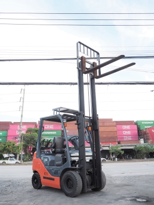 ขายรถโฟล์คลิฟท์มือสอง สภาพสวยมาก TOYOTA 8FG15 ยก 1.5 ตัน เสา 3 เมตร นำเข้าจากญี่ปุ่น ขายรถโฟล์คลิฟท์มือสอง สภาพสวยมาก TOYOTA 8FG15 ยก 1.5 ตัน เสา 3 เมตร นำเข้าจากญี่ปุ่น