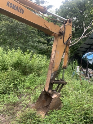 รถขุด KOMATSU PC60-1 รถแรงขุดดี มีทะเบียนพร้อมโอน