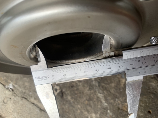 ขายปั๊มน้ำหอยโข่งหัวปั๊มสแตนเลส Ebara 10HP. 380V made in Italy ขนาดเข้า 2.5นิ้ว ออก 2นิ้ว ส่งไกล ได้น้ำเยอะ สภาพสวยใหม่มาก หมุนนิ่ม พร้อมใช้งาน