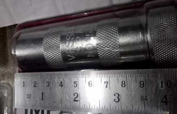 ขายไขควงตอก VESSEL MADE IN TAIWAN.ใหม่ ขายไขควงตอก VESSEL MADE IN TAIWAN.ใหม่