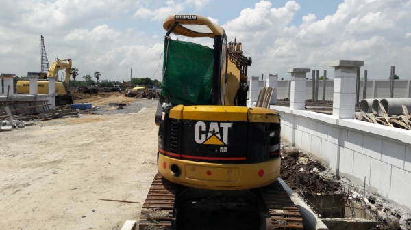 ขายรถ MACRO USED MINI EXCAVATOR - CATERPILLAR 303 น้ำหนัก 2,950 KG ขายรถ MACRO USED MINI EXCAVATOR - CATERPILLAR 303 น้ำหนัก 2,950 KG