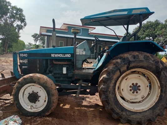 ขายรถไถFORD 6640คานหน้าZF เกียร์กลาง เครื่องดี เพลาข้างมาจากนอก สภาพพร้อมใช้งาน เครื่องดี