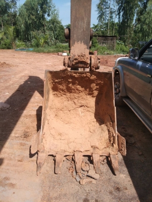 ขาย 495,000 บาท KOMATSU PC200 รุ่น 6