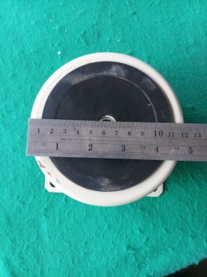ขารองกันสั่นสะเทือน ยี่ห้อ Compo Mount รุ่น KSC-250A รุ่นใหญ่ มีสปริงด้านใน รับน้ำหนักได้ดี สภาพสวย