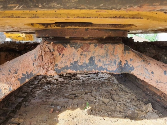 ขาย 695,000 บาท Komatsu Pc30MR GALEO