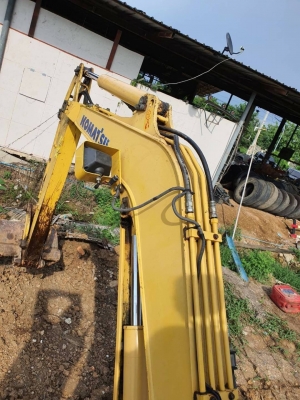ขาย 695,000 บาท Komatsu Pc30MR GALEO
