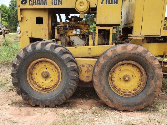 ขาย 485,000  รถเกรด CHANPIOM 710A