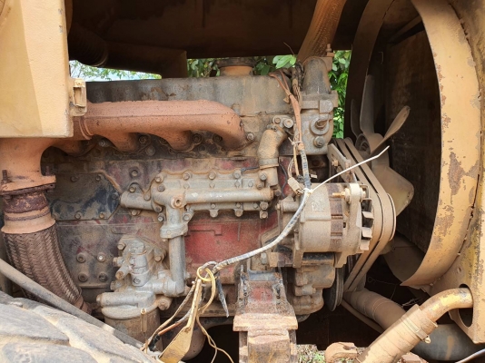 ขาย 375,000 รถบด 10 ตัน Komatsu JV100A. 1 เพลา